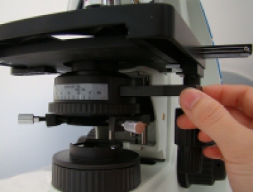 Kombimikroskop. Professionelles Durch- und Auflichtmikroskop Di-Li 1027